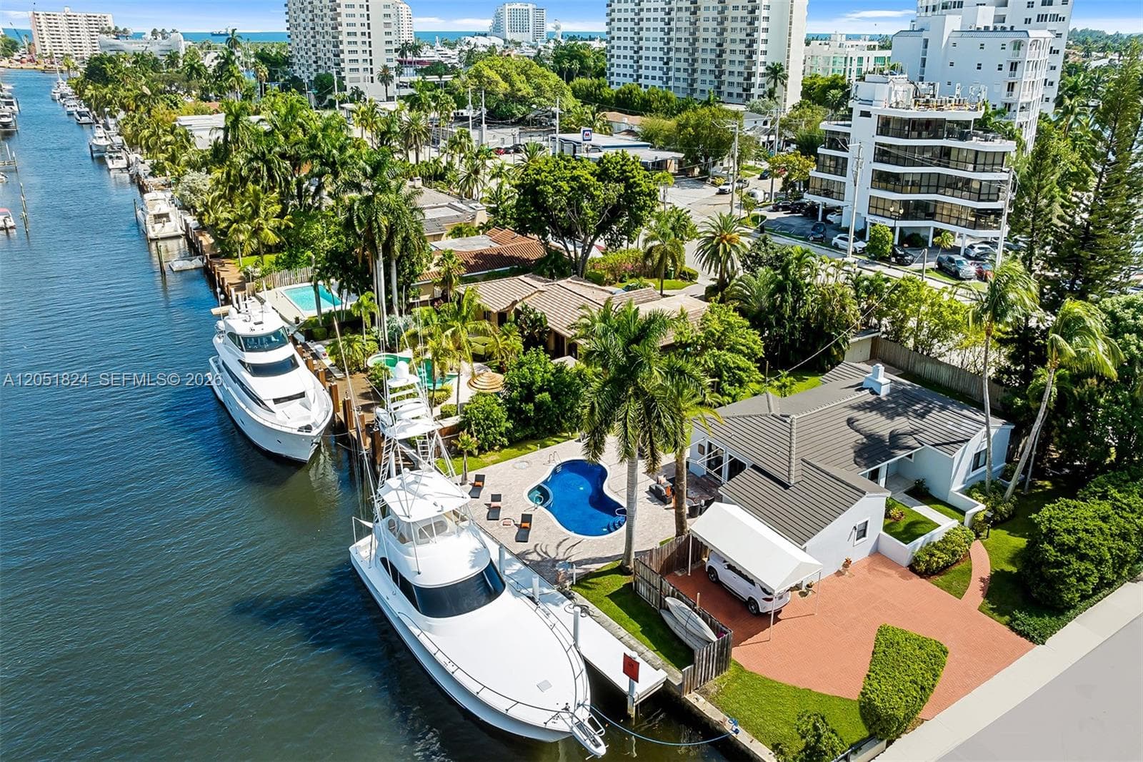 2301 E Las Olas Blvd photo 1