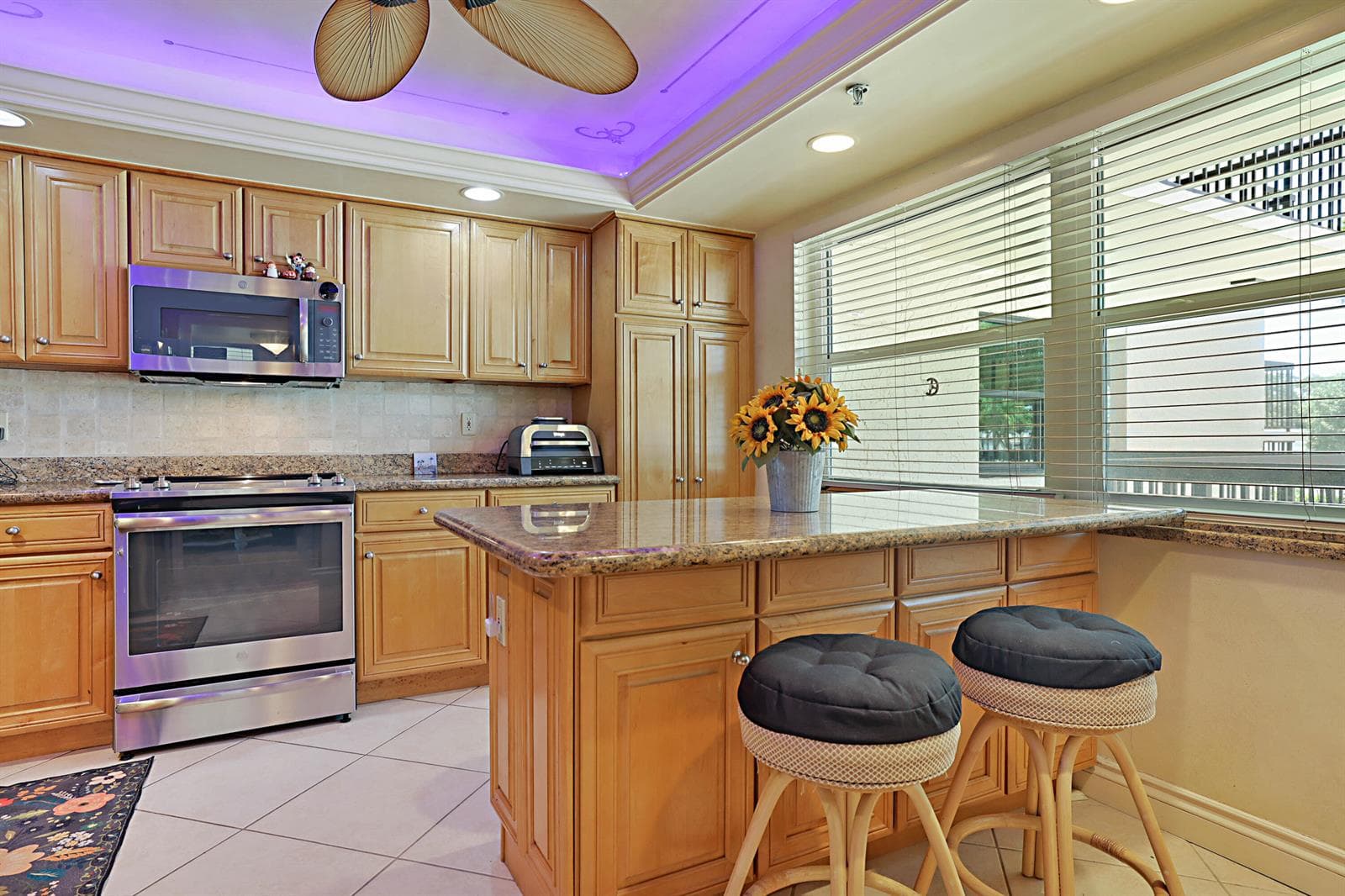374 Golfview Road 205 photo 17