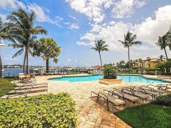123 Yacht Club Way 207 photo 23