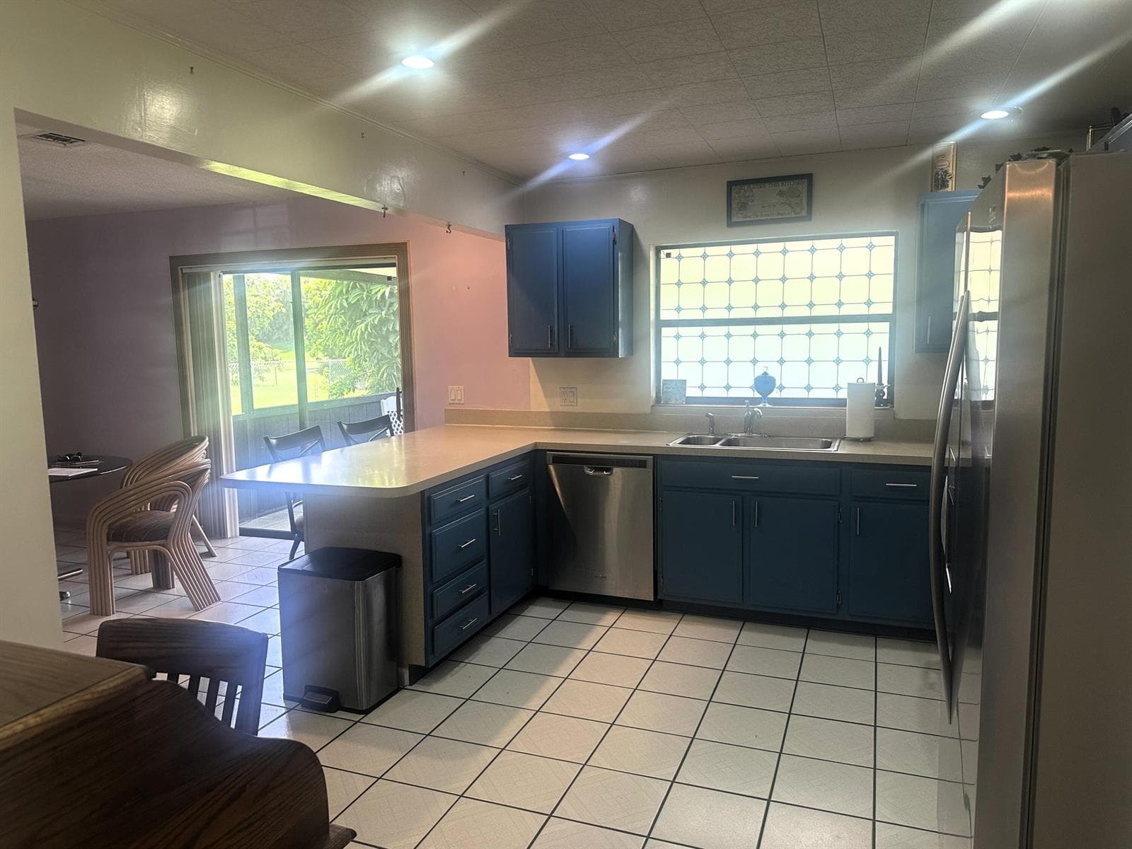 8213 Rose Marie Avenue W photo 5