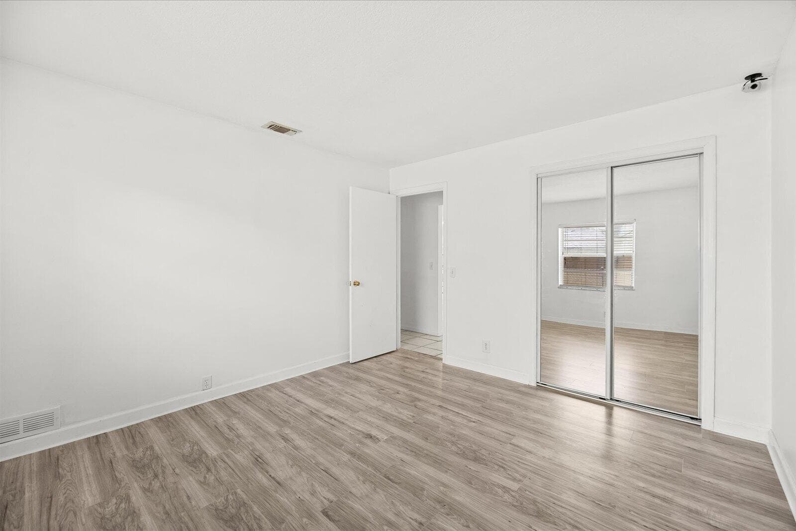 2550 SE Hemsing Street photo 23