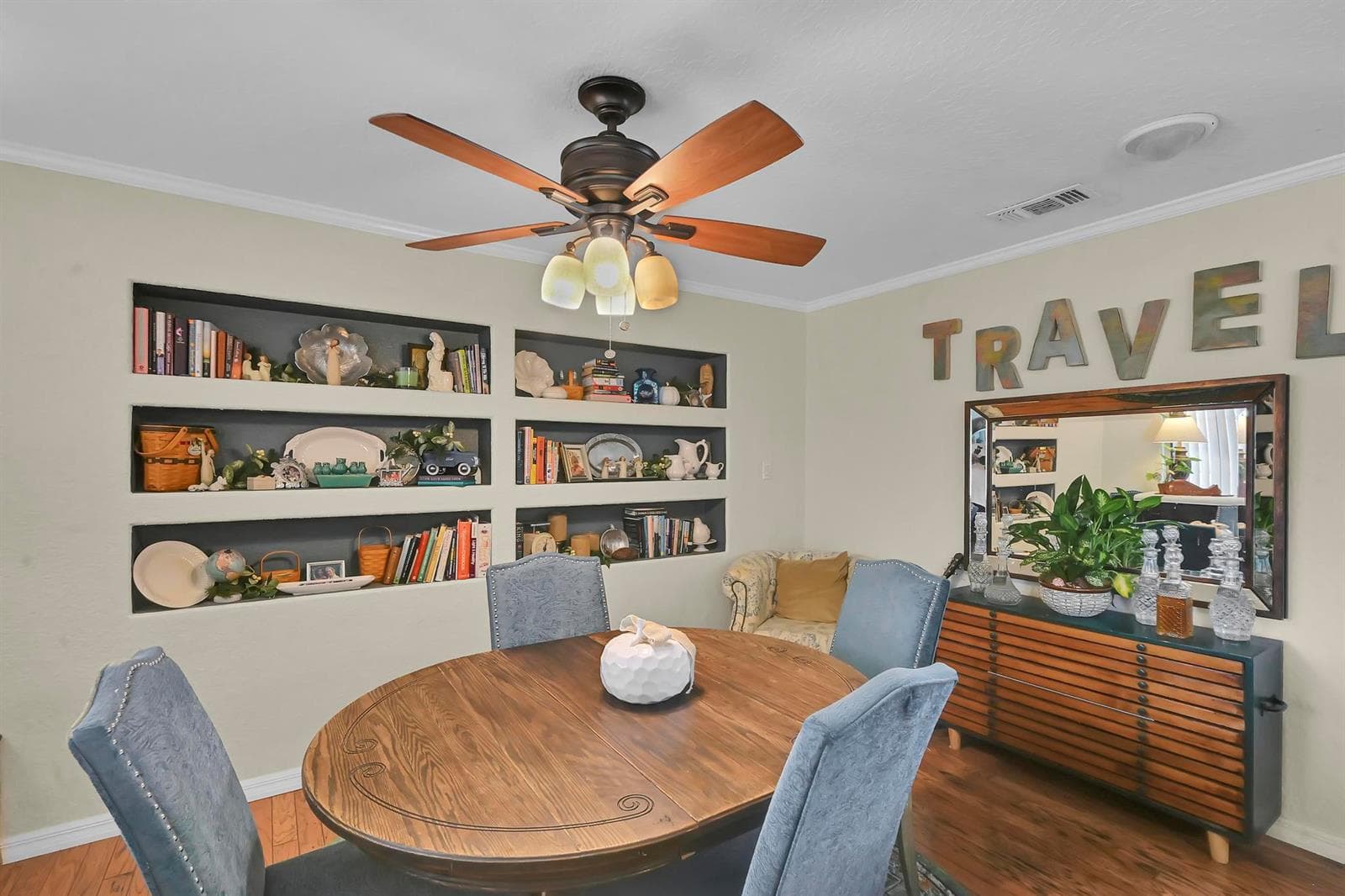 220 Riomar Drive photo 16