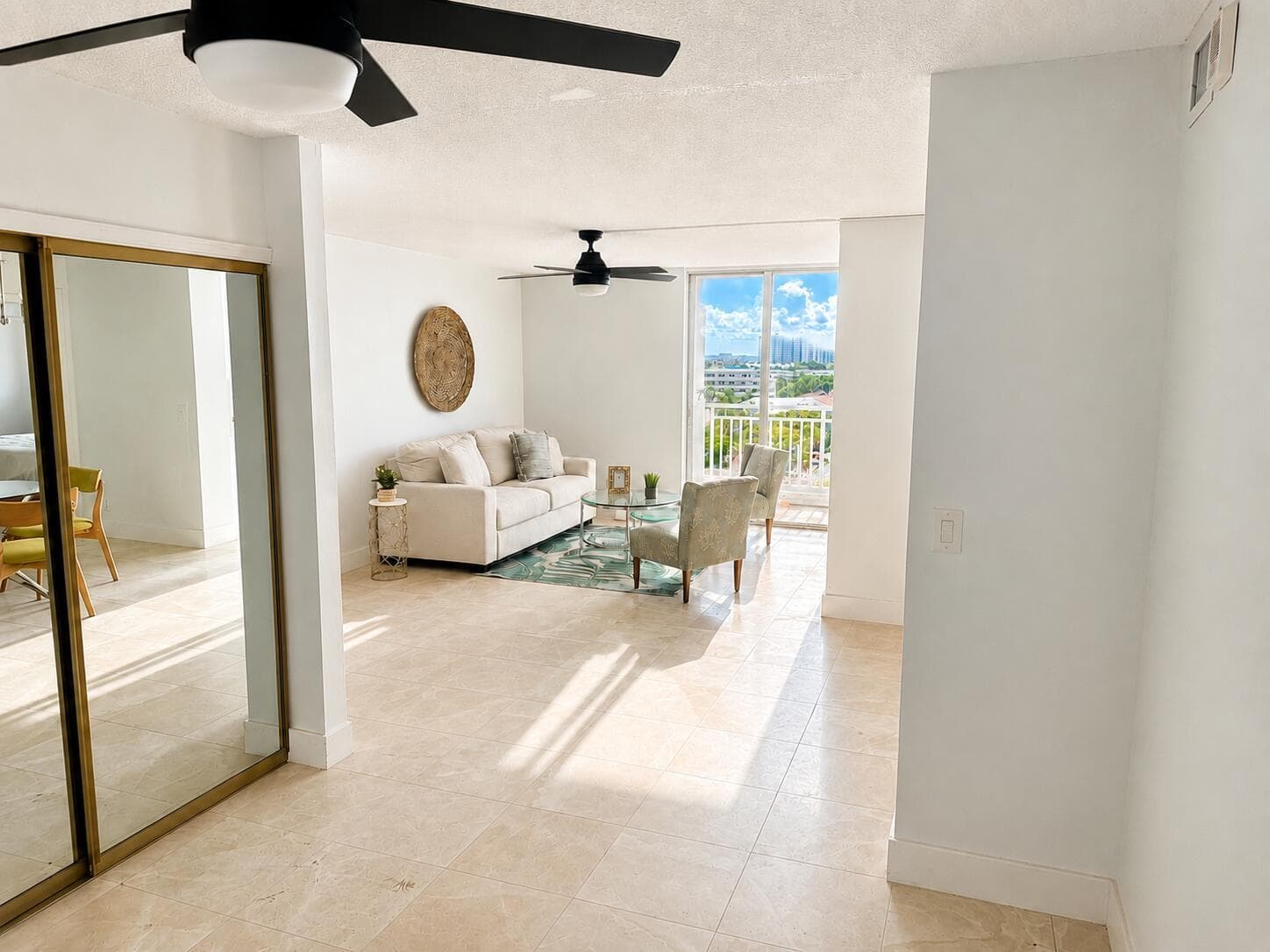 1505 N Riverside Drive 1002 photo 17