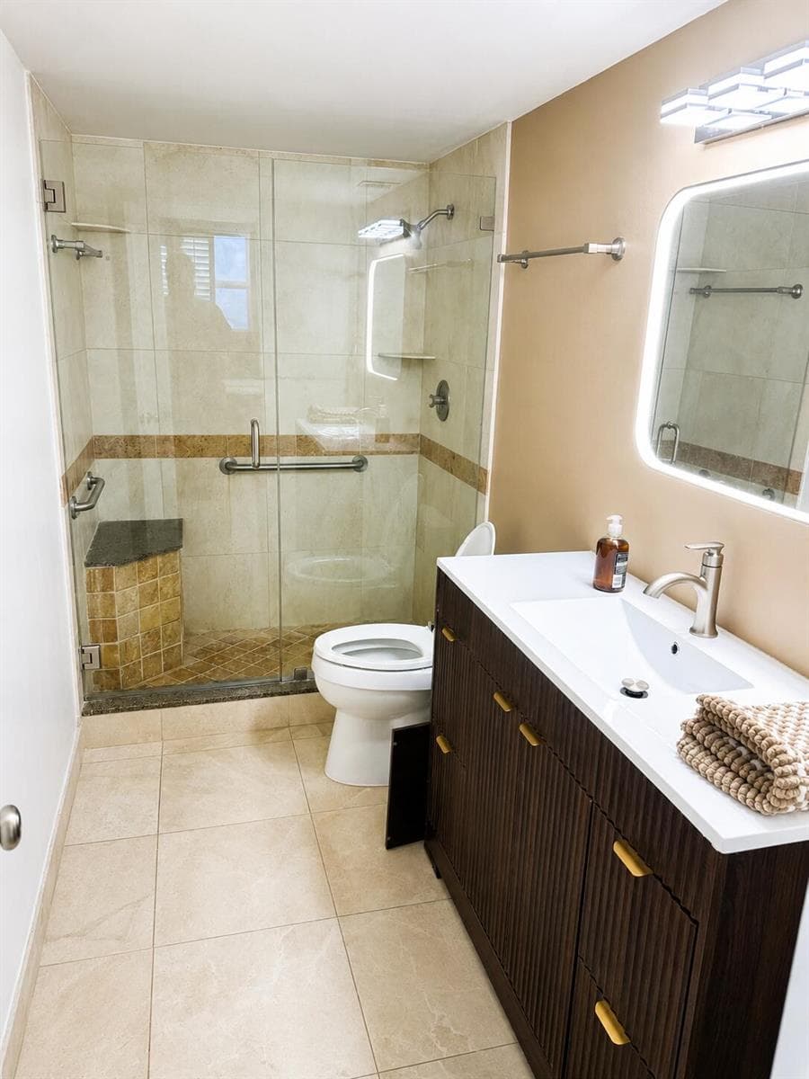 1505 N Riverside Drive 1002 photo 22