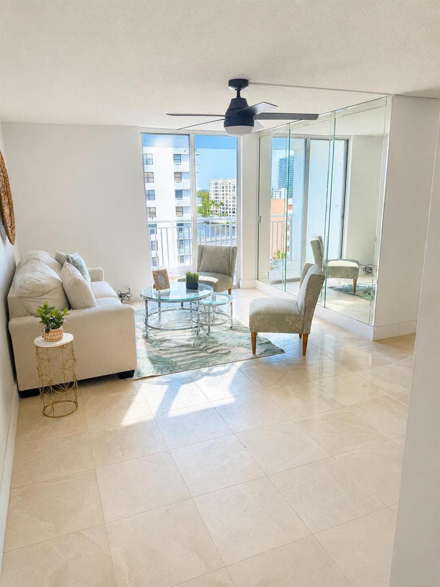 1505 N Riverside Drive 1002 photo 18