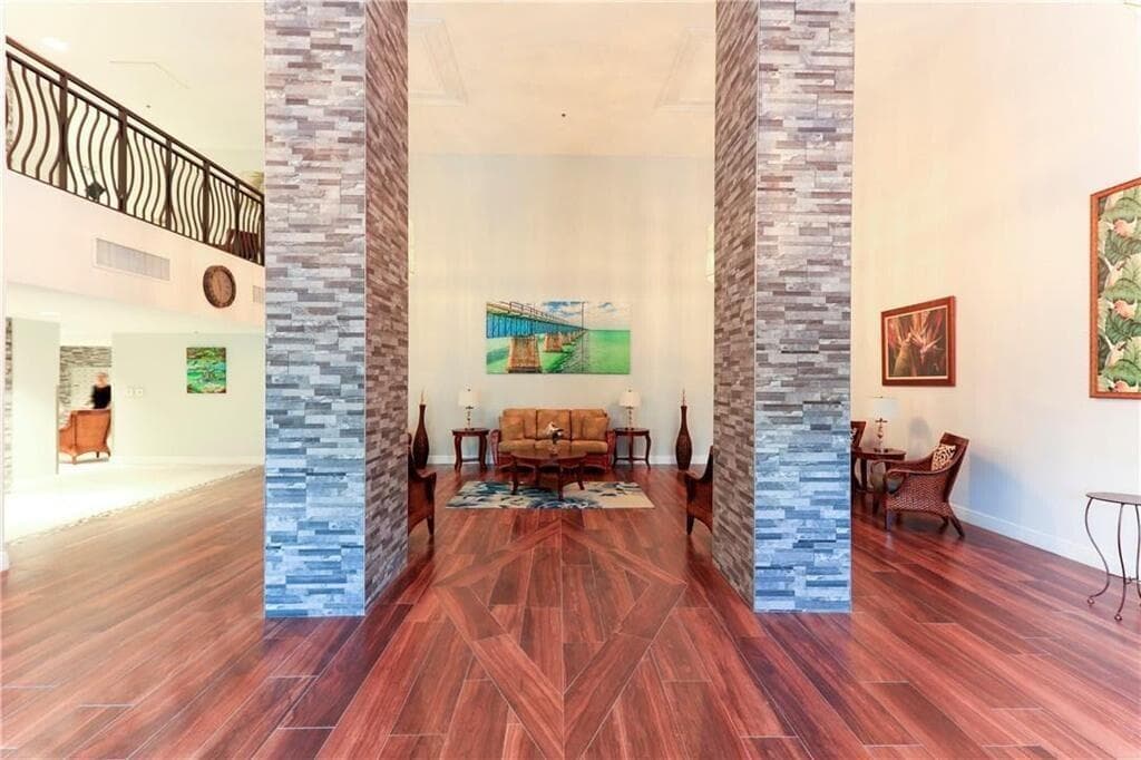 1505 N Riverside Drive 1002 photo 11