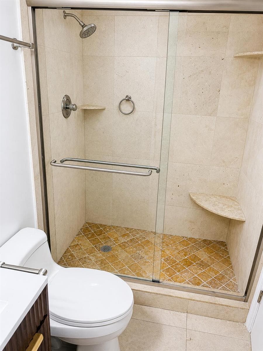 1505 N Riverside Drive 1002 photo 25