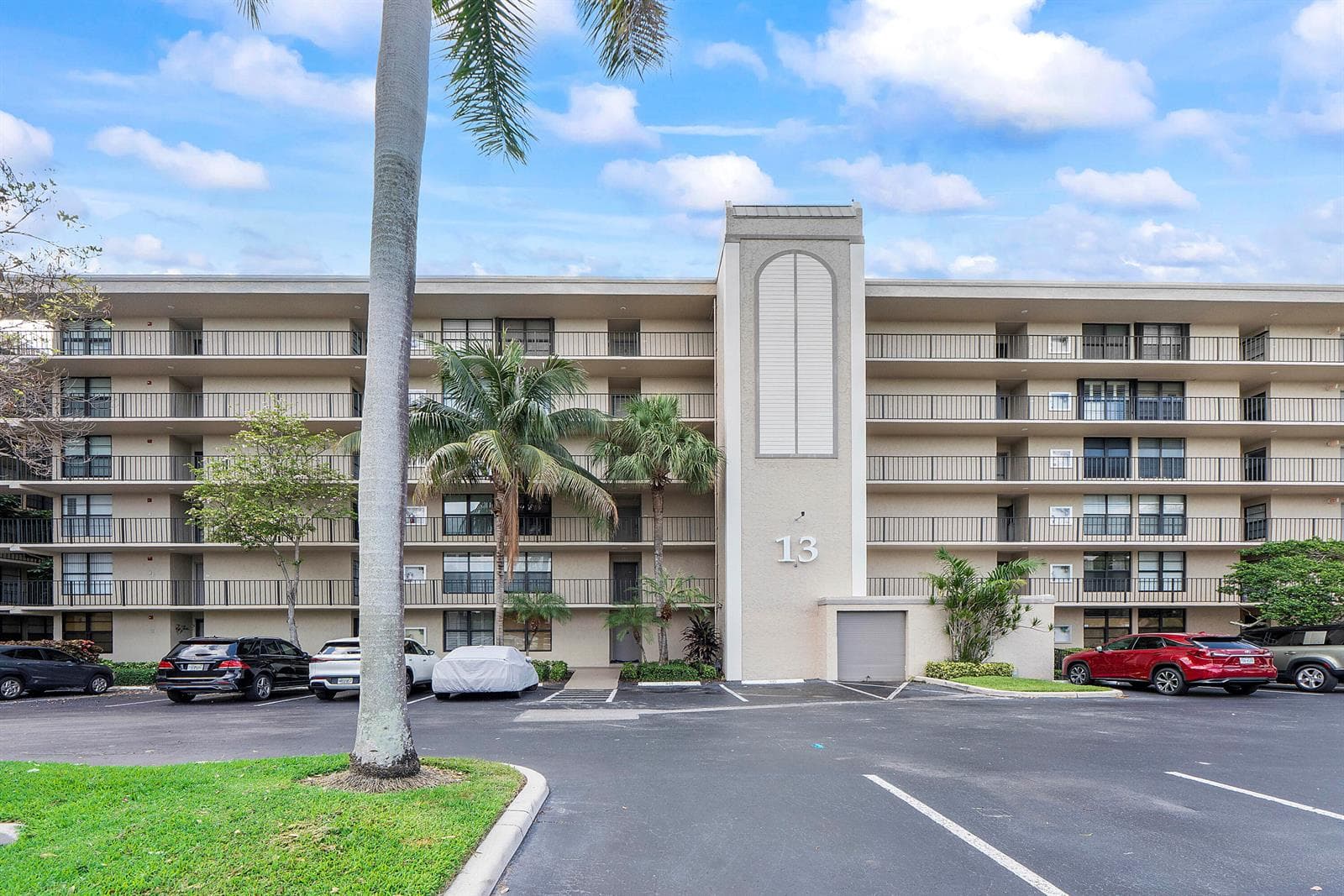13 Royal Palm Way 5030 photo 19