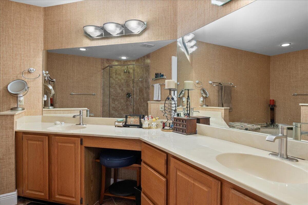2379 Treasure Isle Drive 24 photo 18