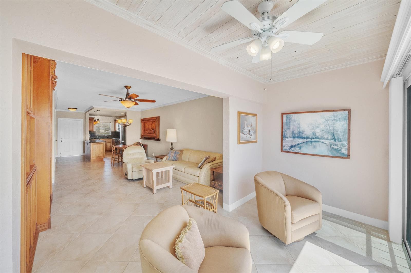 711 NE Harbour Terrace 409 photo 13