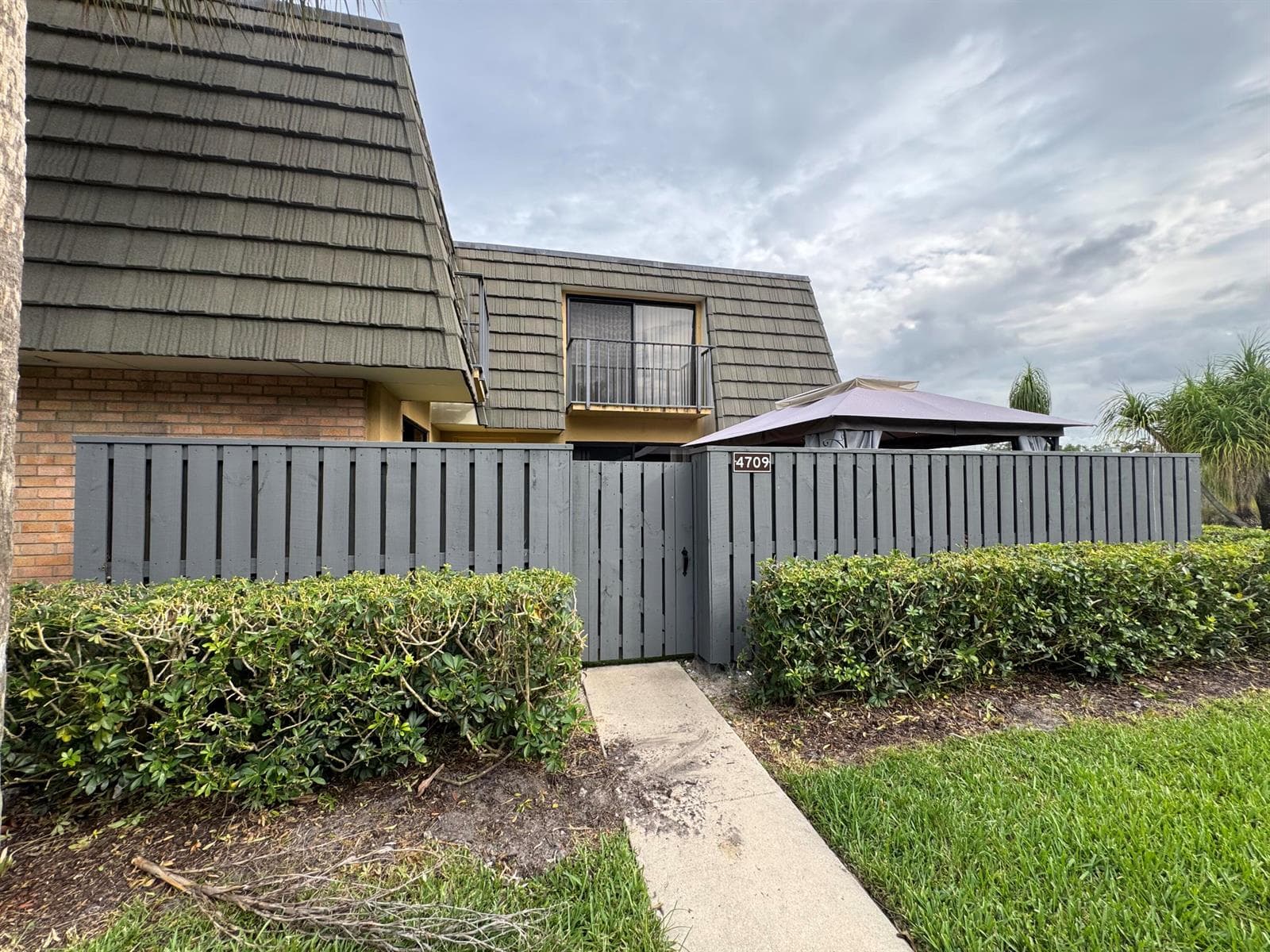 4709 47th Way photo 2