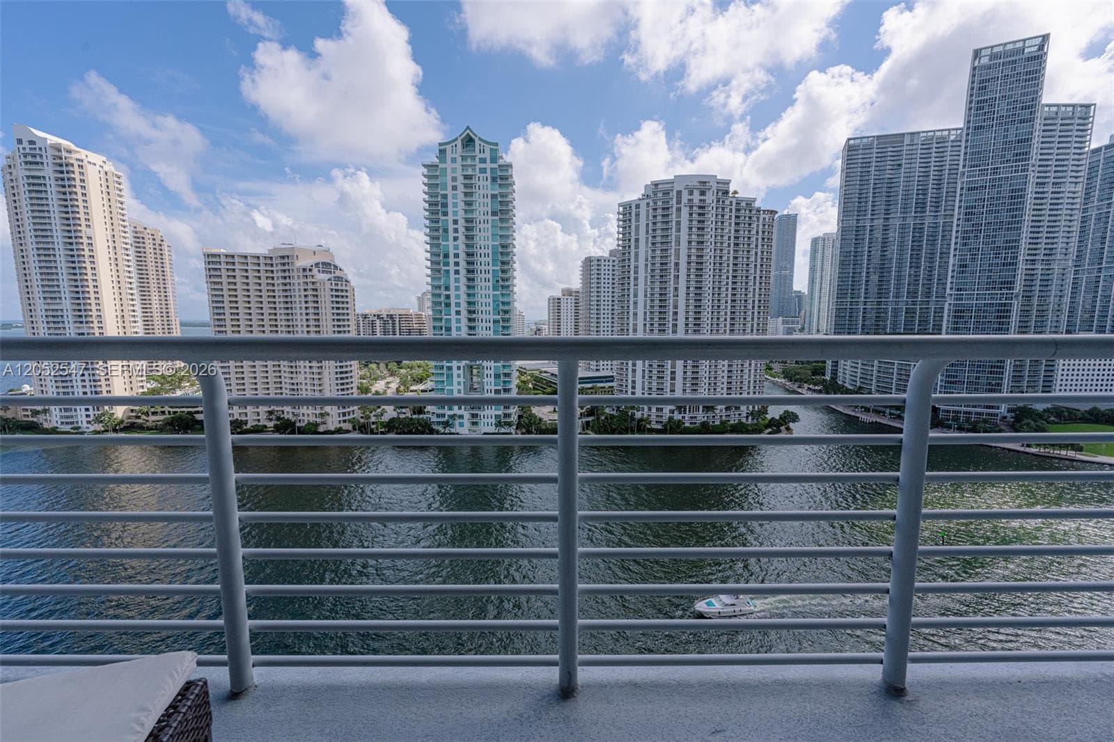 325 S Biscayne Blvd 2119 photo 4