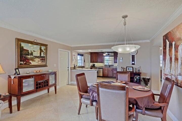 501 LAKE SHORE Drive 206 photo 17