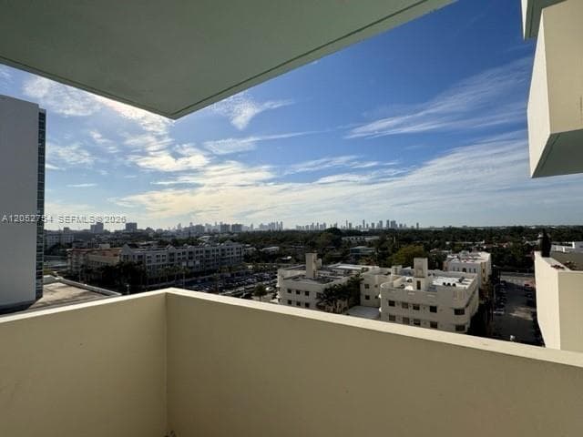 2899 Collins Ave 724 photo 19