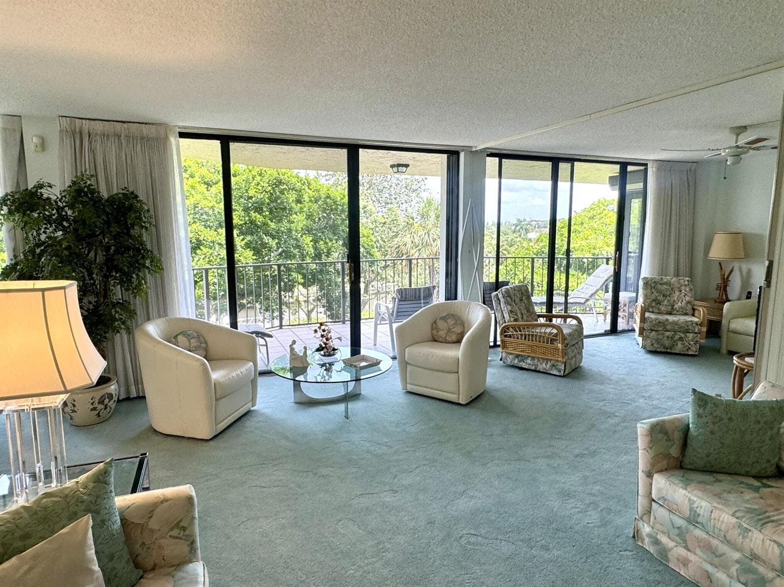 799 Jeffery Street 4100 photo 2