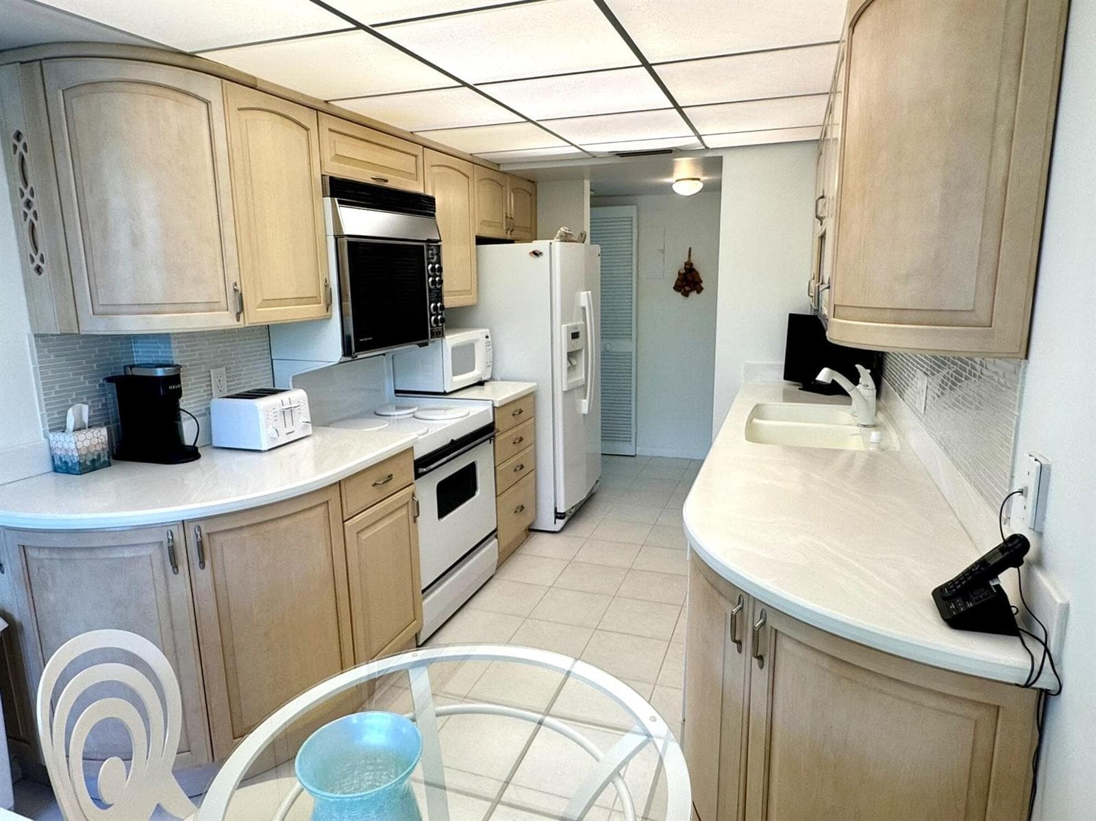 799 Jeffery Street 4100 photo 7