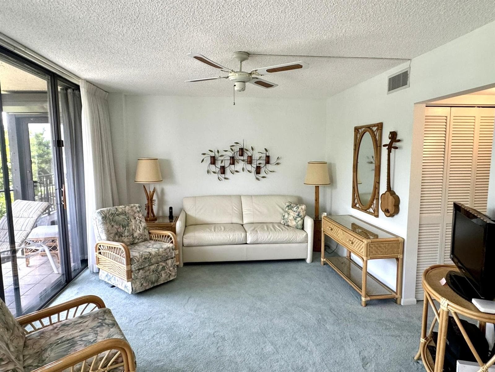 799 Jeffery Street 4100 photo 21