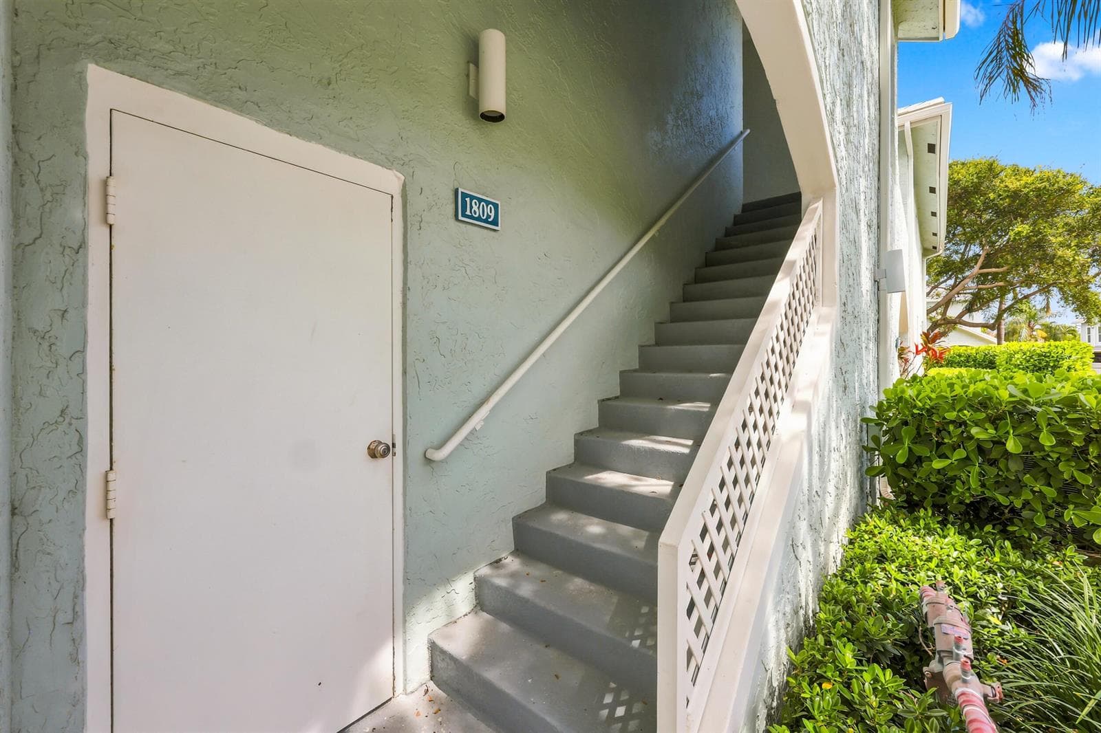 1809 Mainsail Circle photo 9