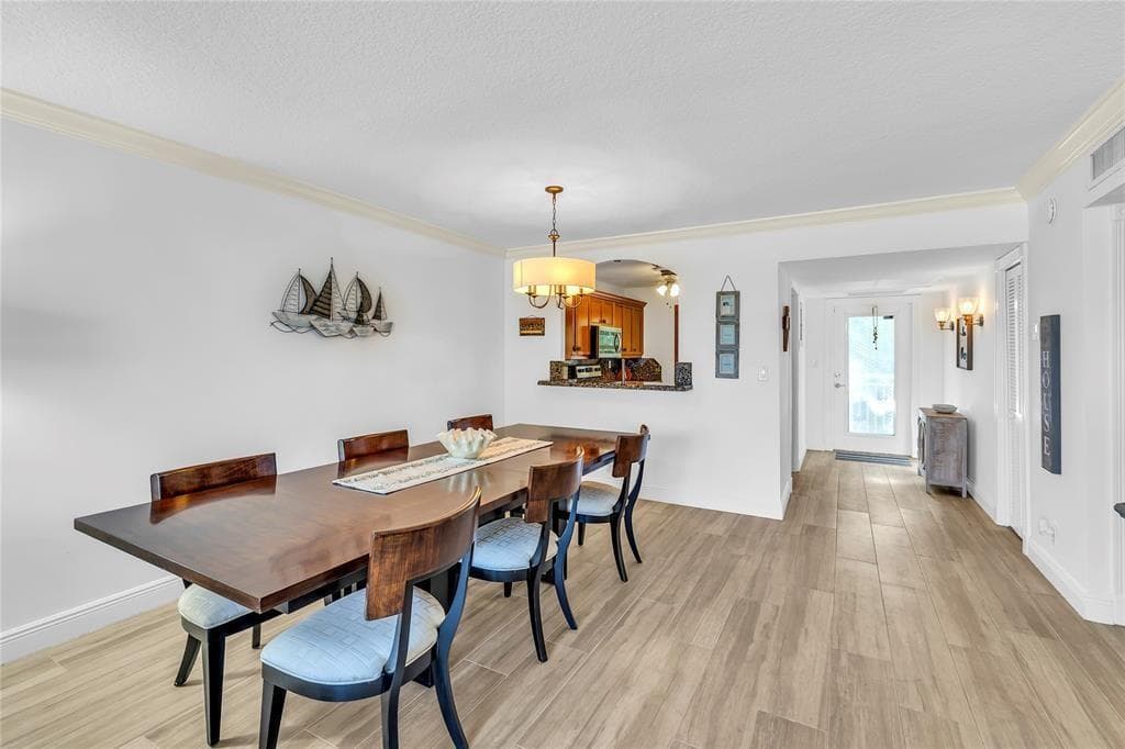 3150 NE 48th Court 204 photo 7