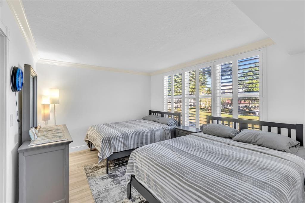 3150 NE 48th Court 204 photo 18