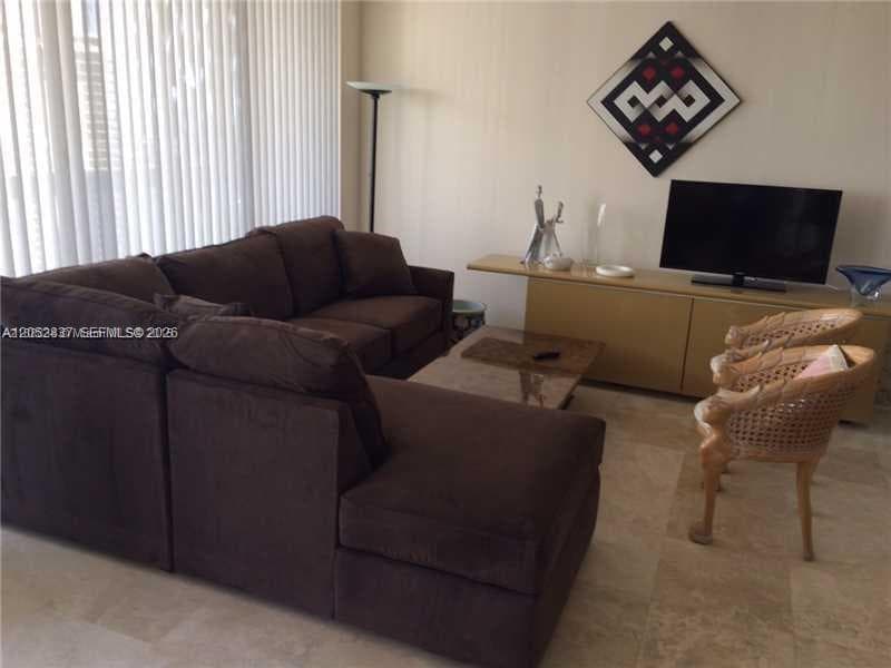 19355 TURNBERRY WY 22C photo 3