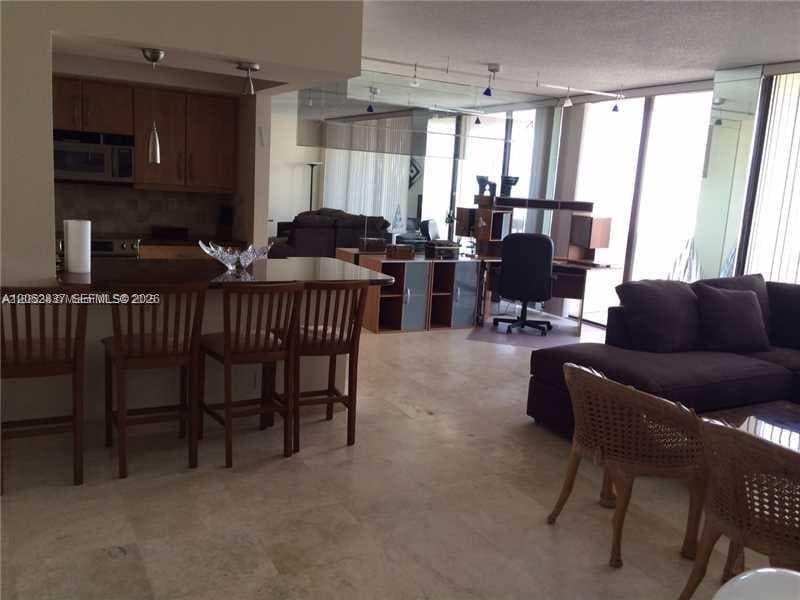 19355 TURNBERRY WY 22C photo 5
