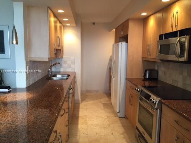 19355 TURNBERRY WY 22C photo 9