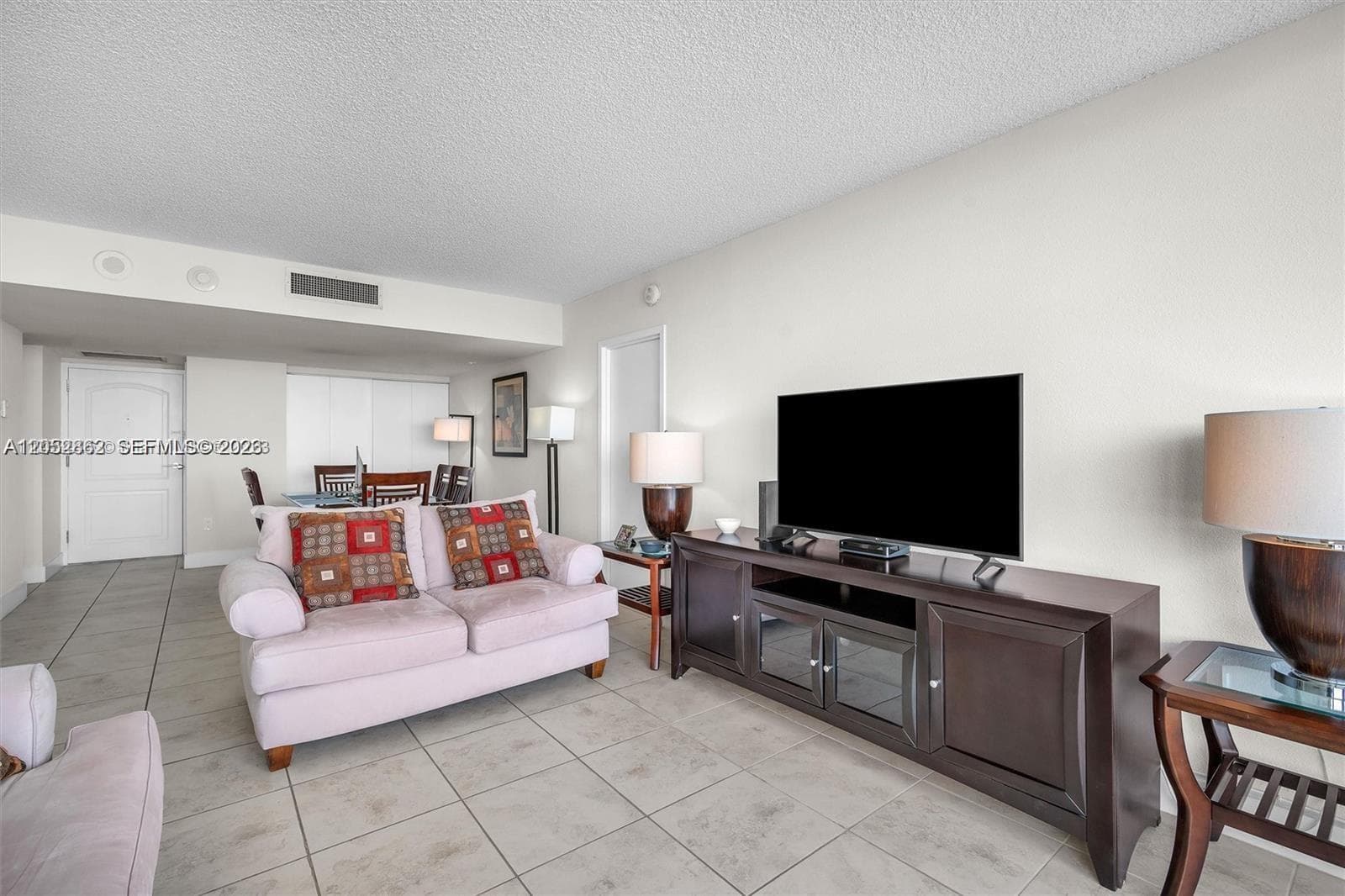 3625 N Country Club Dr PH2 photo 3