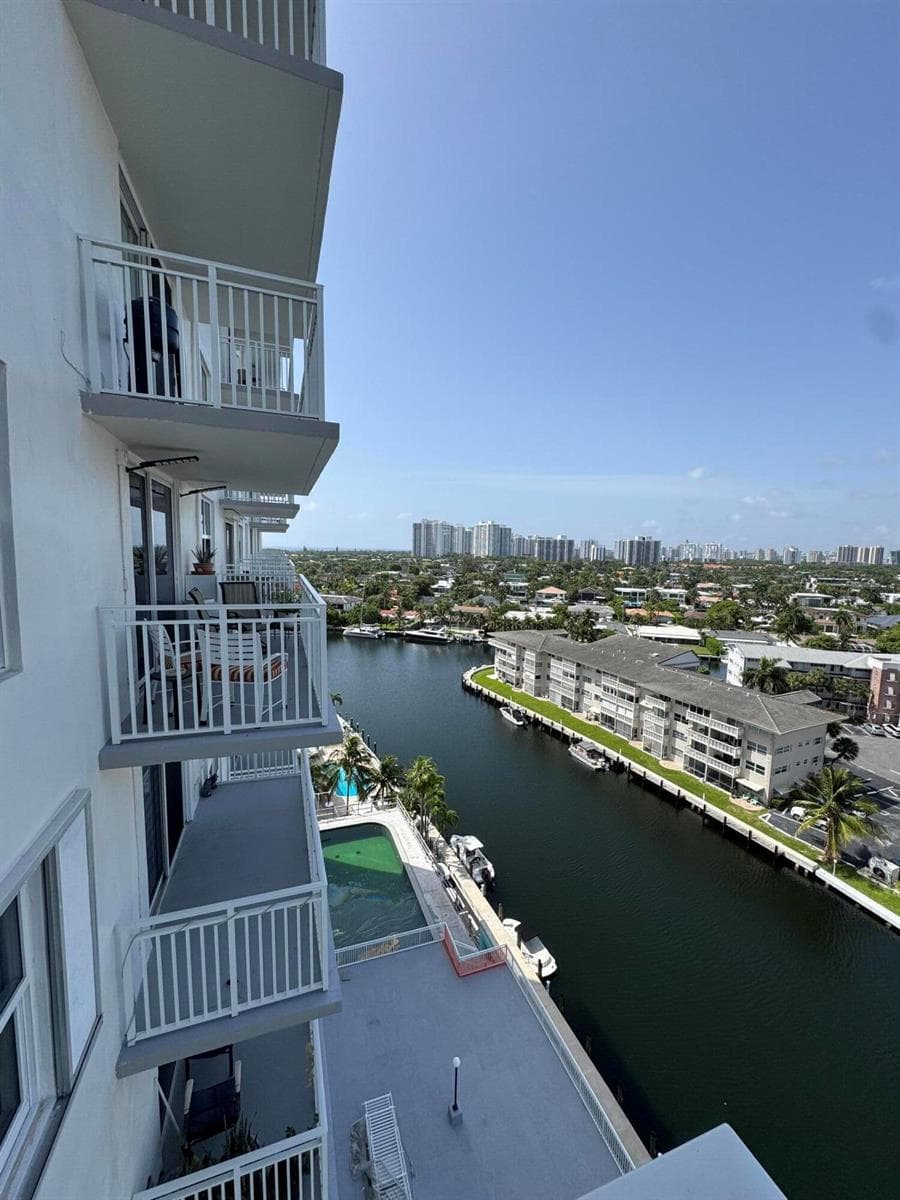 427 Golden Isles Drive 12d photo 13