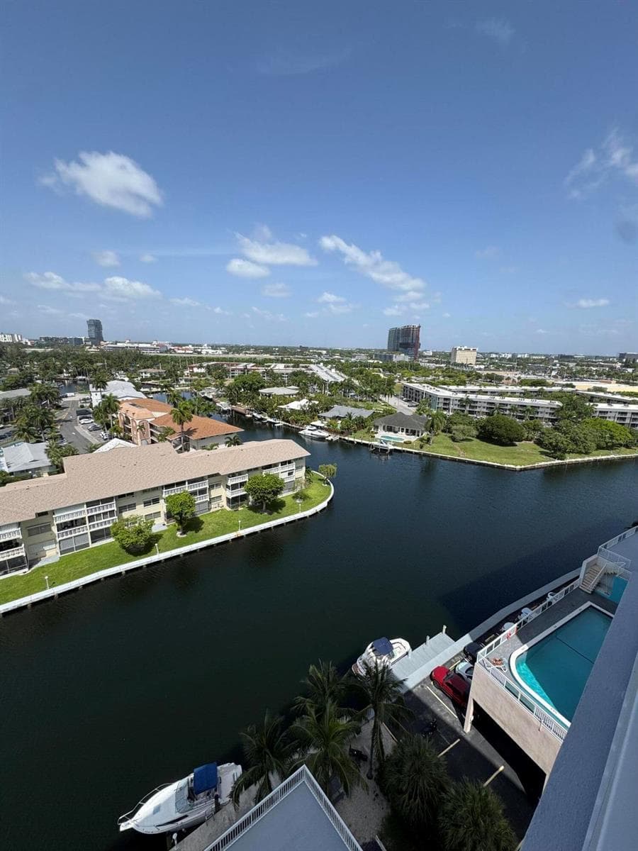 427 Golden Isles Drive 12d photo 14