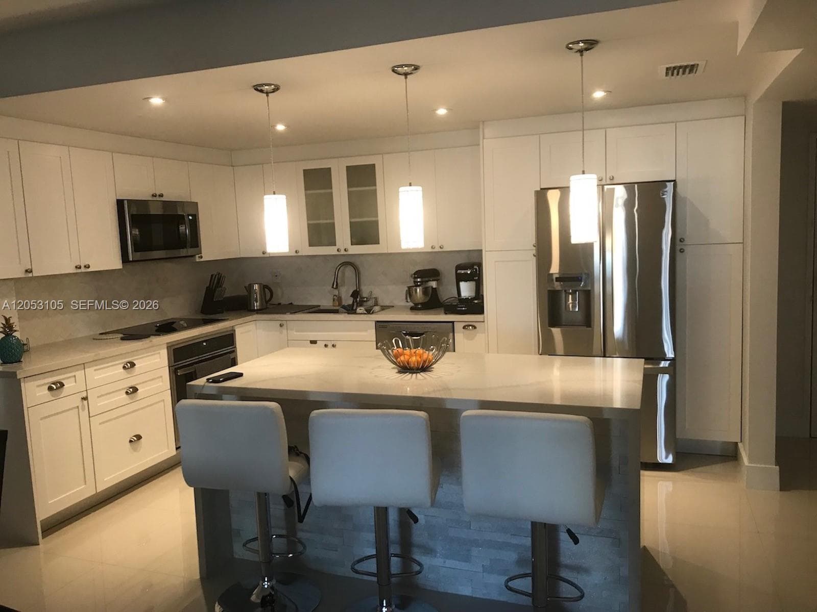 19390 COLLINS AV 417 photo 1