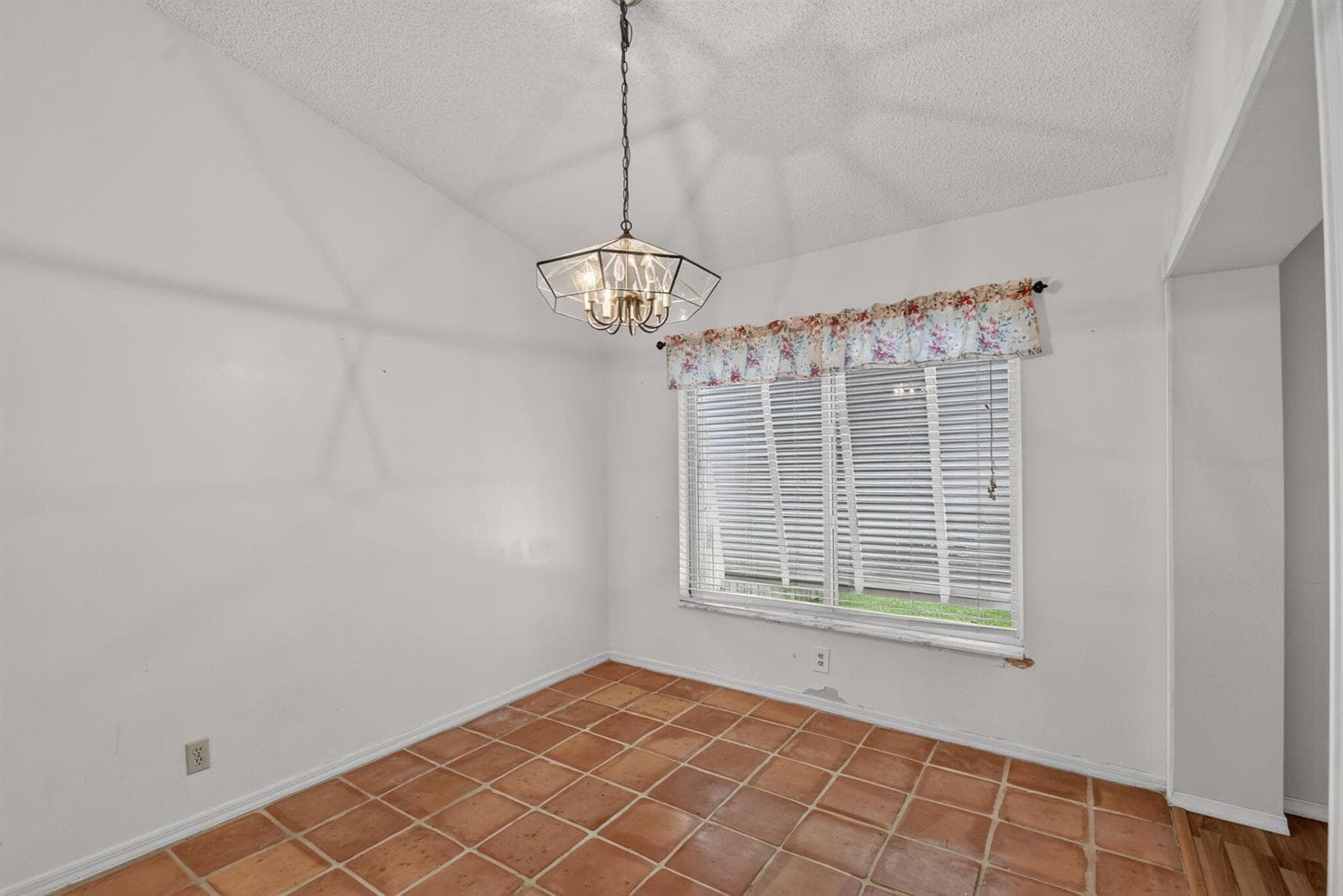 5052 ARBOR GLEN Circle photo 15