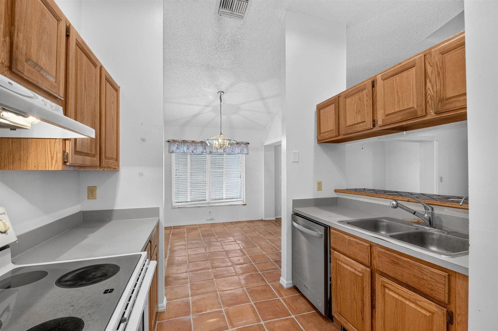 5052 ARBOR GLEN Circle photo 11