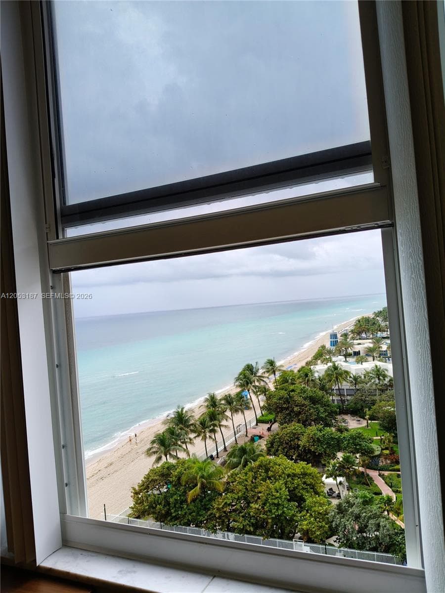 2751 S Ocean Dr 1106S photo 19
