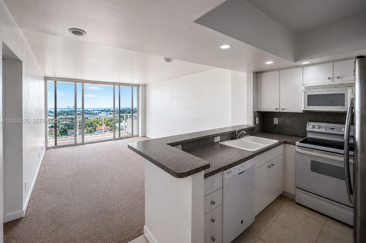 5600 Collins Ave 11L photo 3