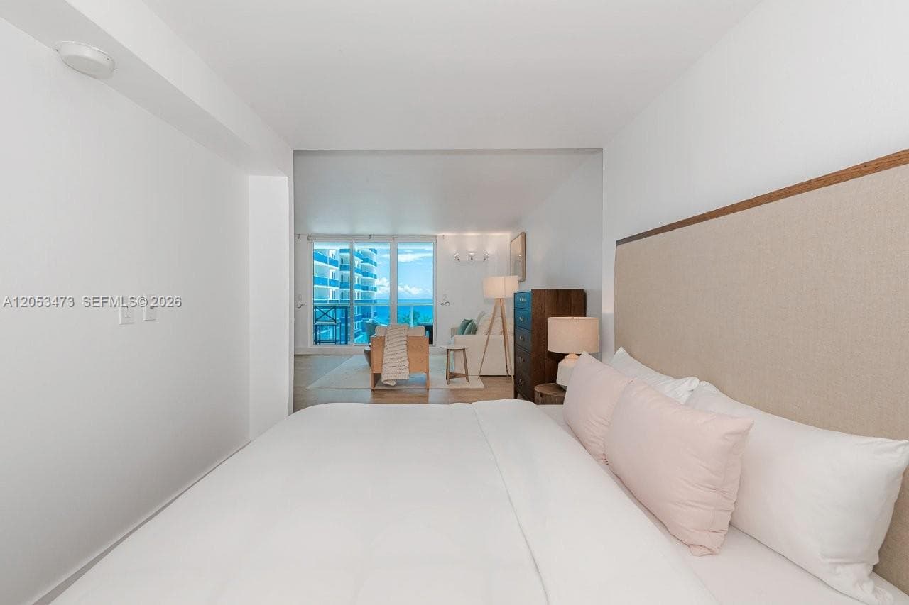 2301 Collins Ave 541 photo 22