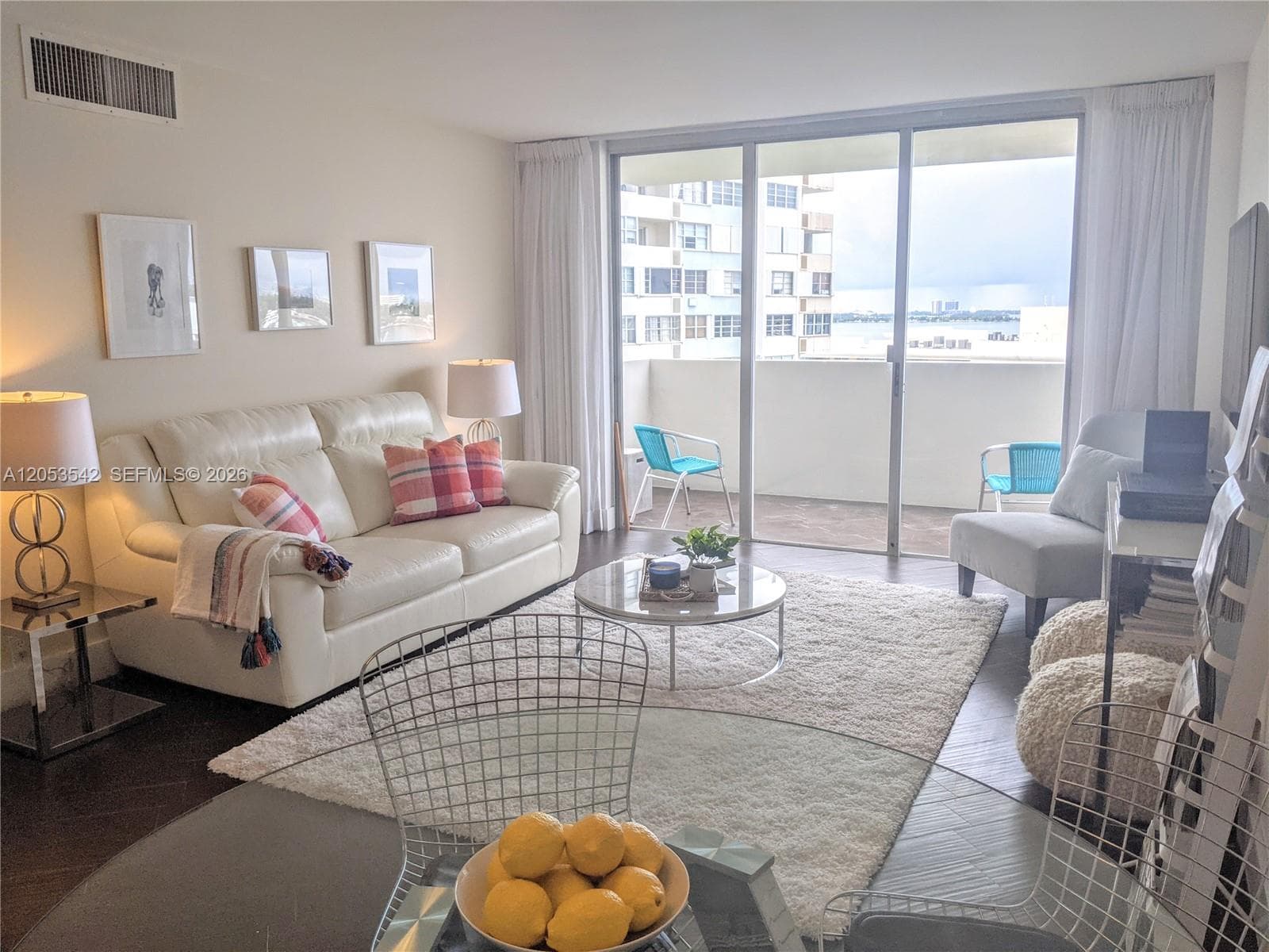 5 Island Ave 8K photo 2