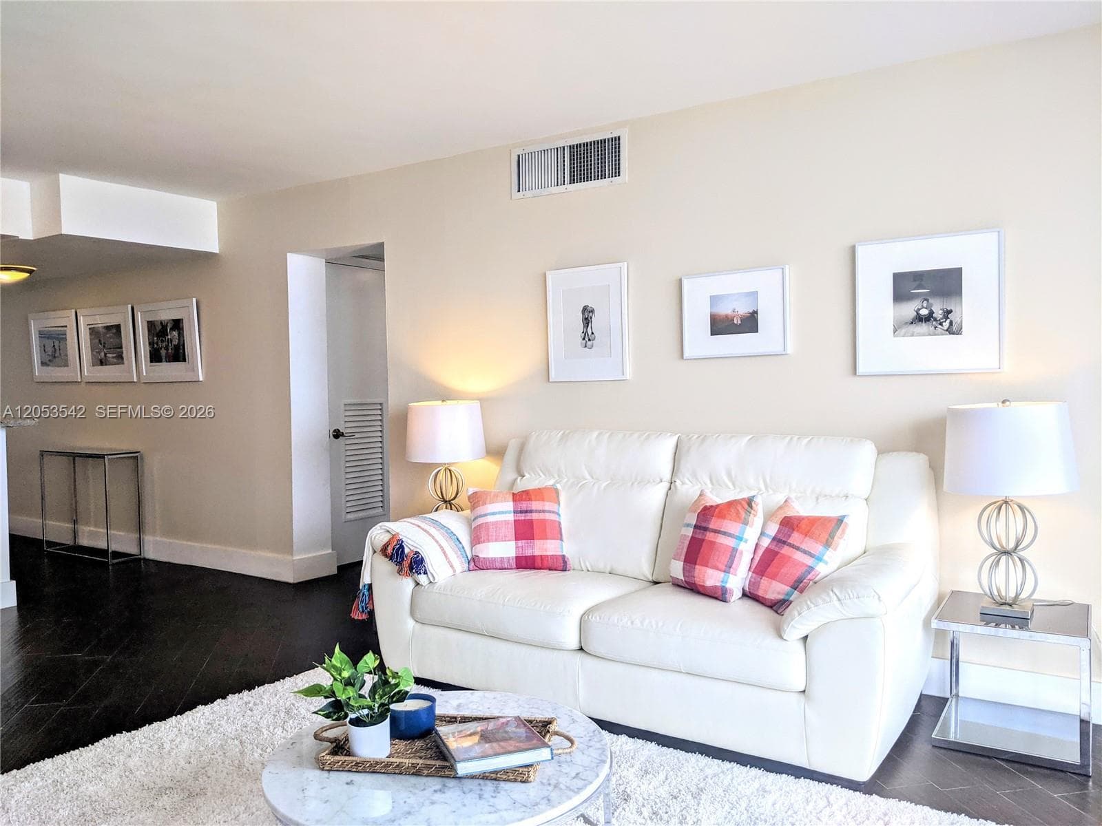 5 Island Ave 8K photo 4