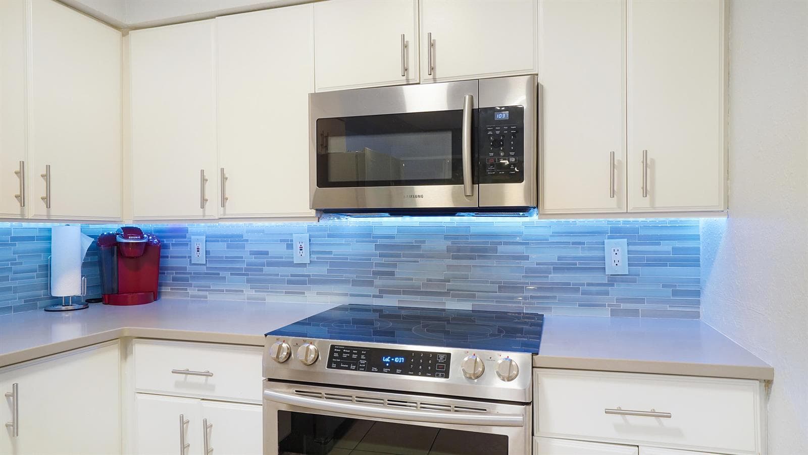 3220 Bayview Drive 202 photo 8
