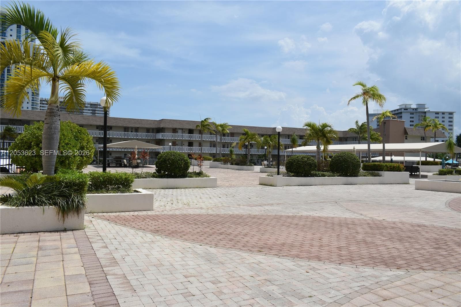 1865 S Ocean Dr 14N photo 18