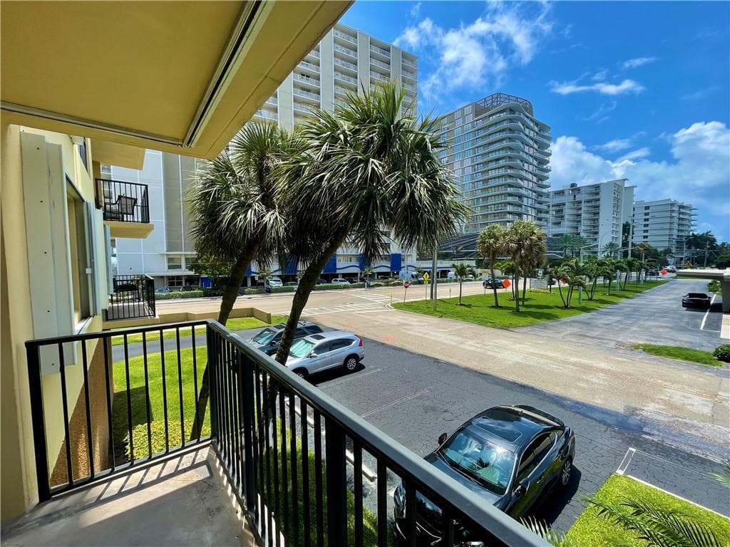 801 N OCEAN Boulevard 202 photo 16