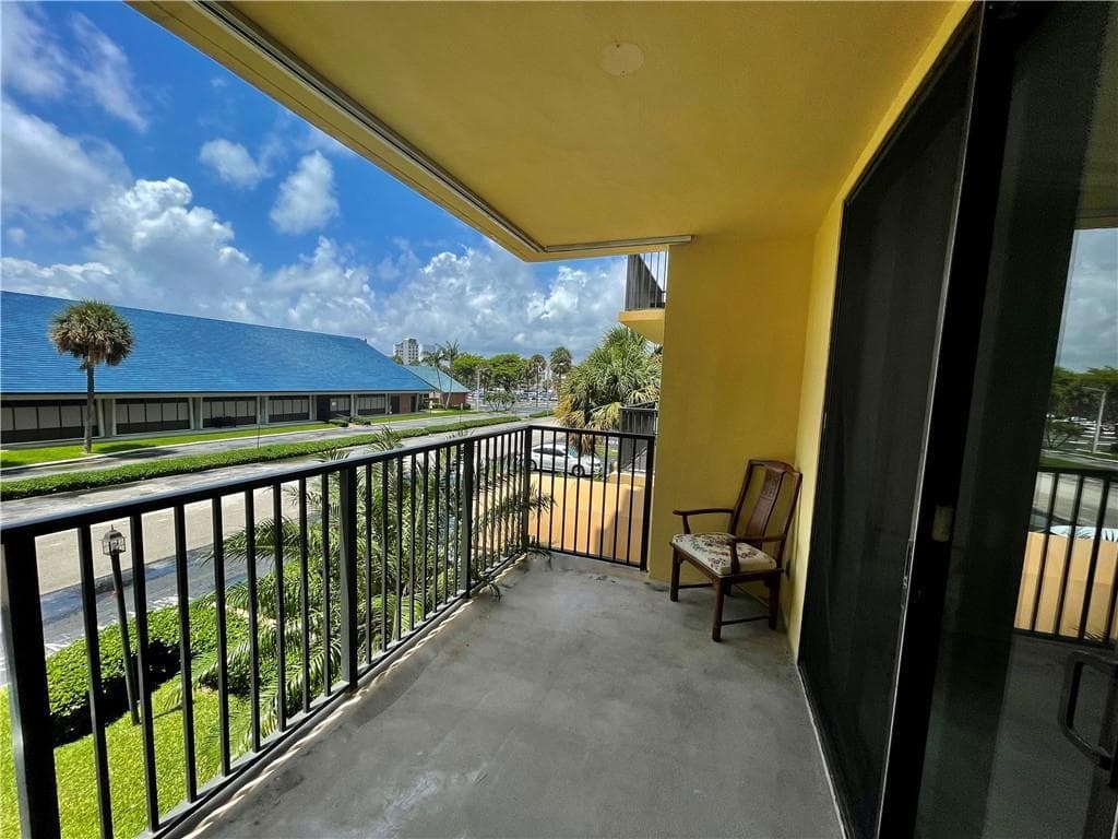 801 N OCEAN Boulevard 202 photo 15