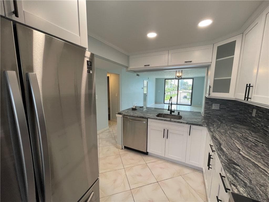 801 N OCEAN Boulevard 202 photo 4