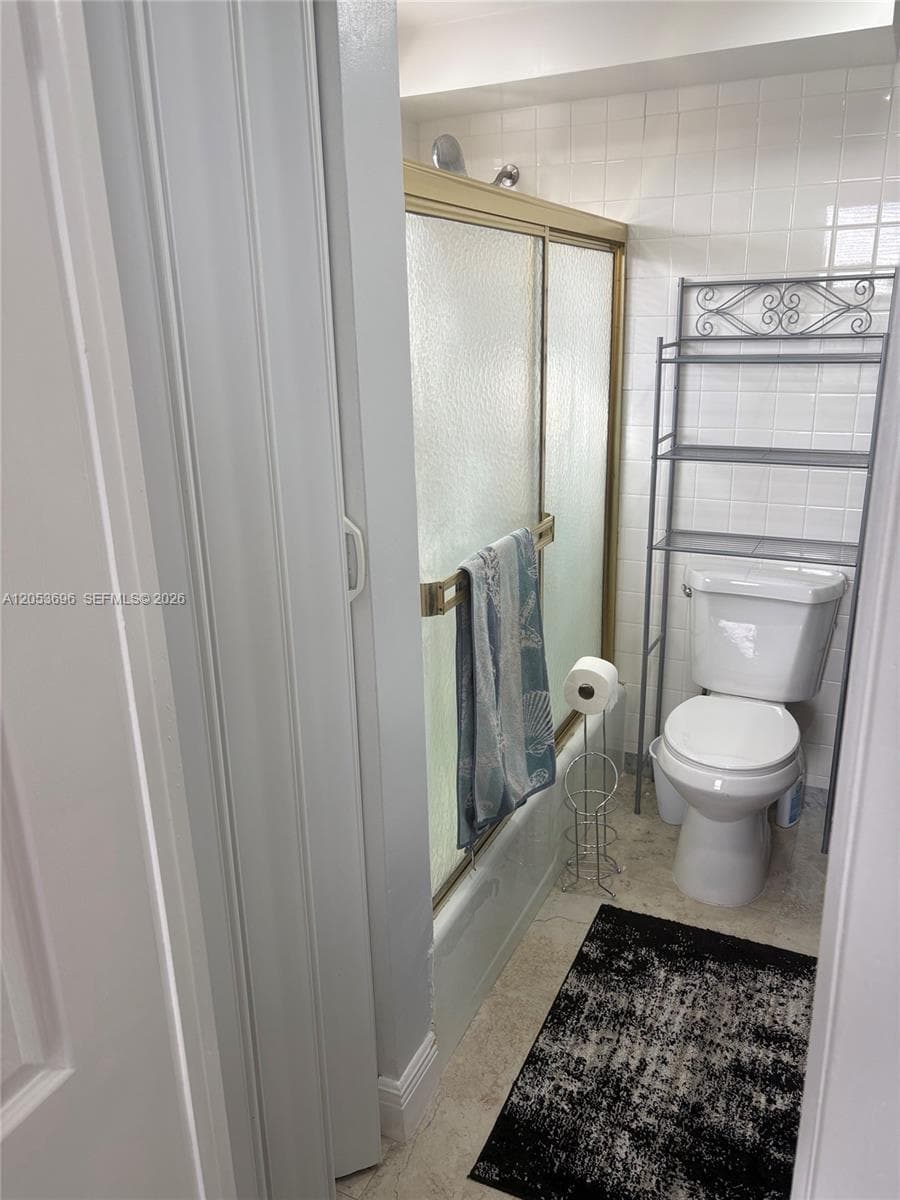 427 Golden Isles Dr 10D photo 7