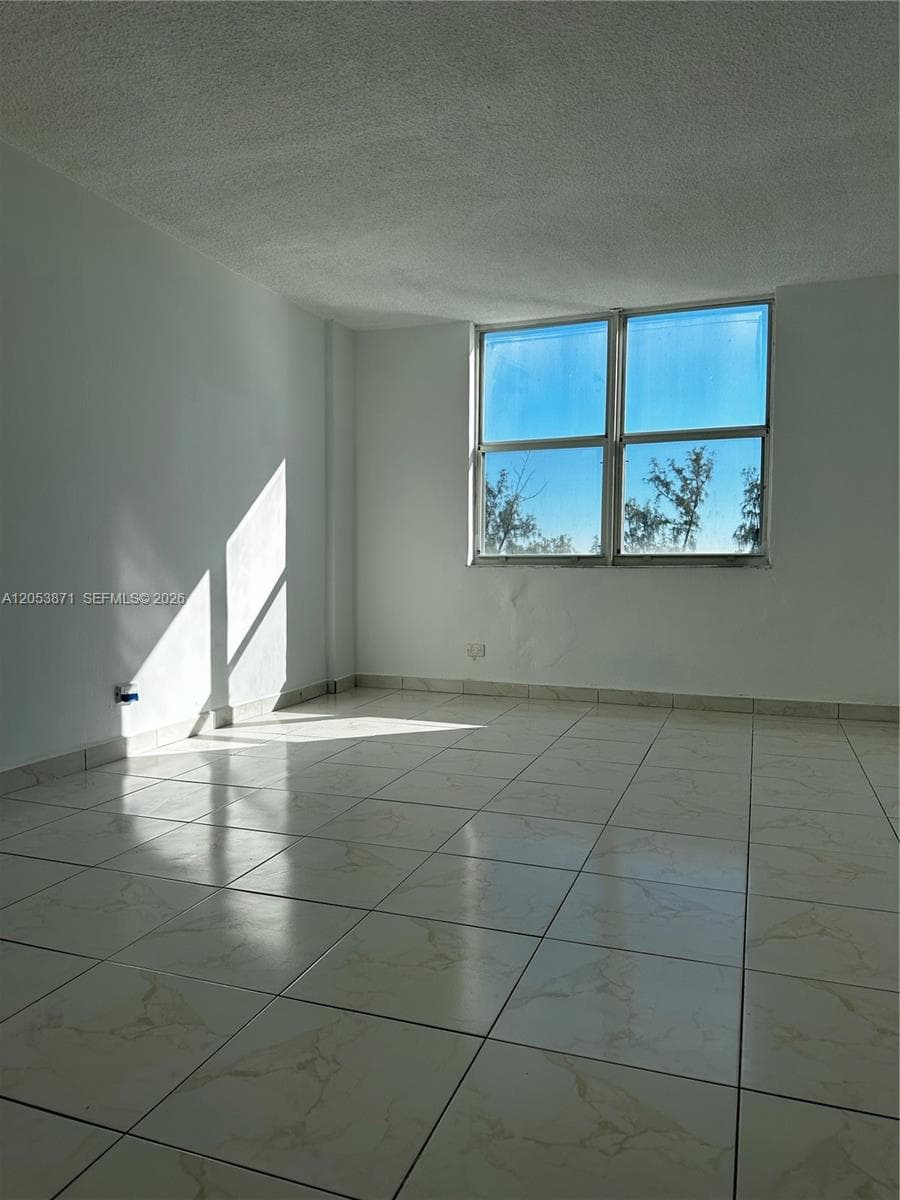 502 photo 7