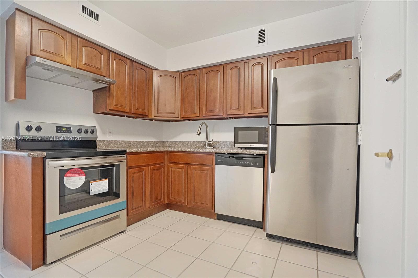 5700 Collins Ave 10C photo 8