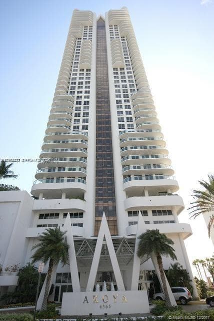 6365 Collins Ave 1811 photo 9