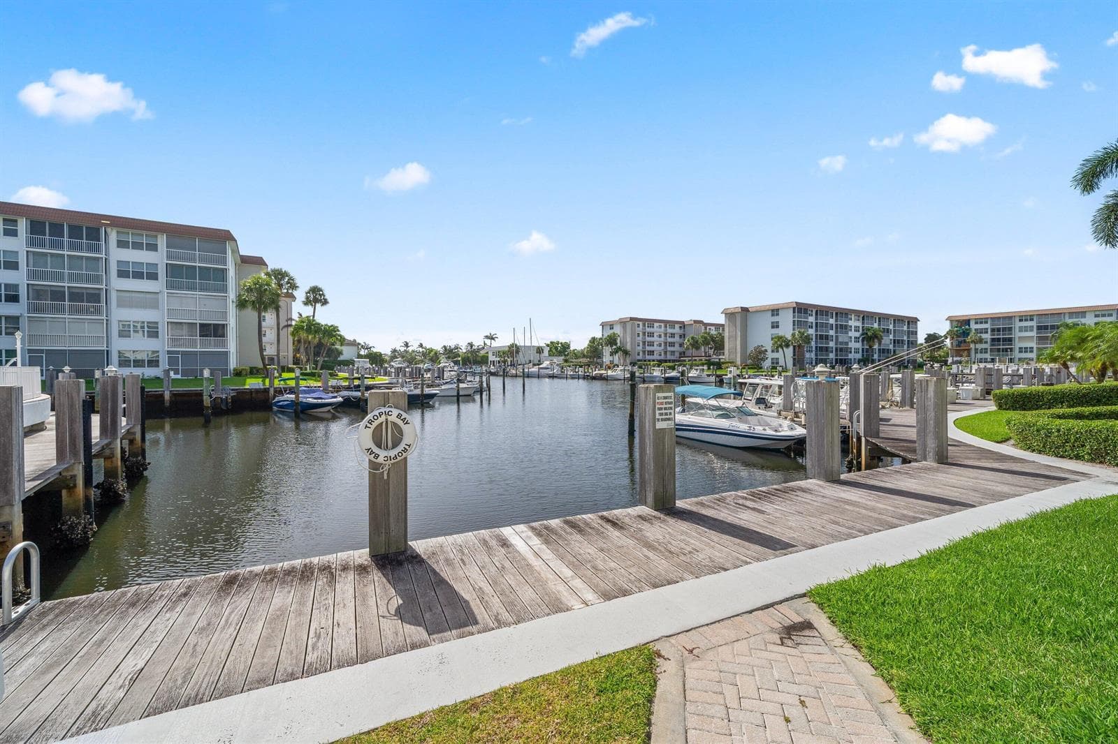 2525 Florida Boulevard 130 photo 23