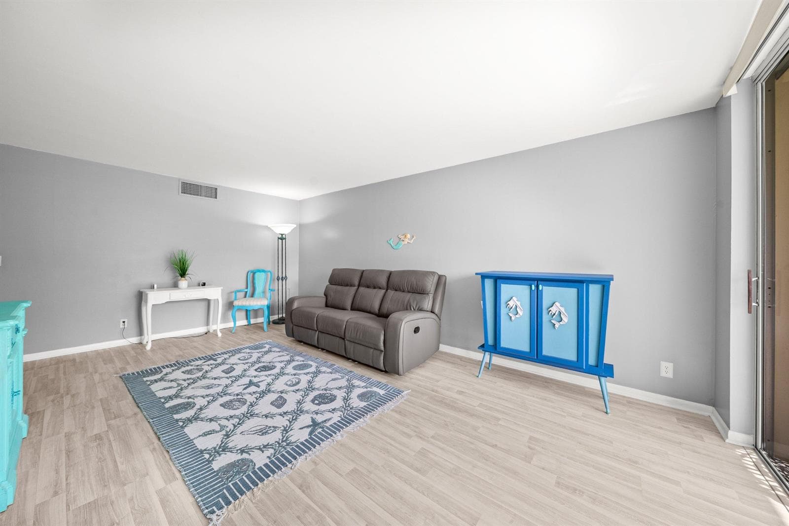 2525 Florida Boulevard 130 photo 6