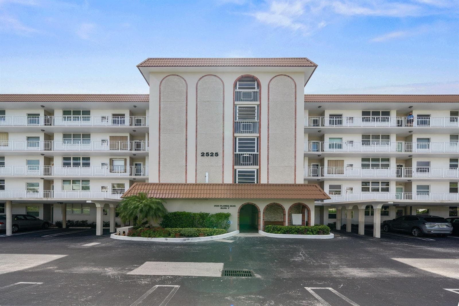 2525 Florida Boulevard 130 photo 1